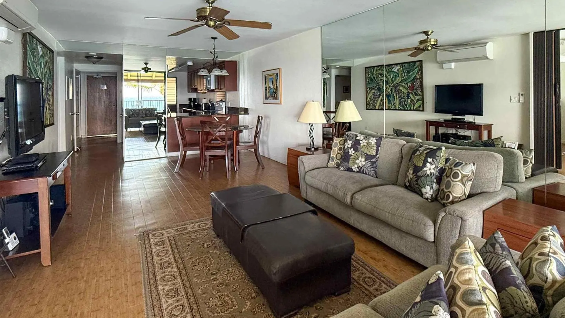 Lauloa 410 - Top Floor, Direct Ocean Front, Stunning Renovation, Wi-Fi, Split Ac Wailuku Holiday home