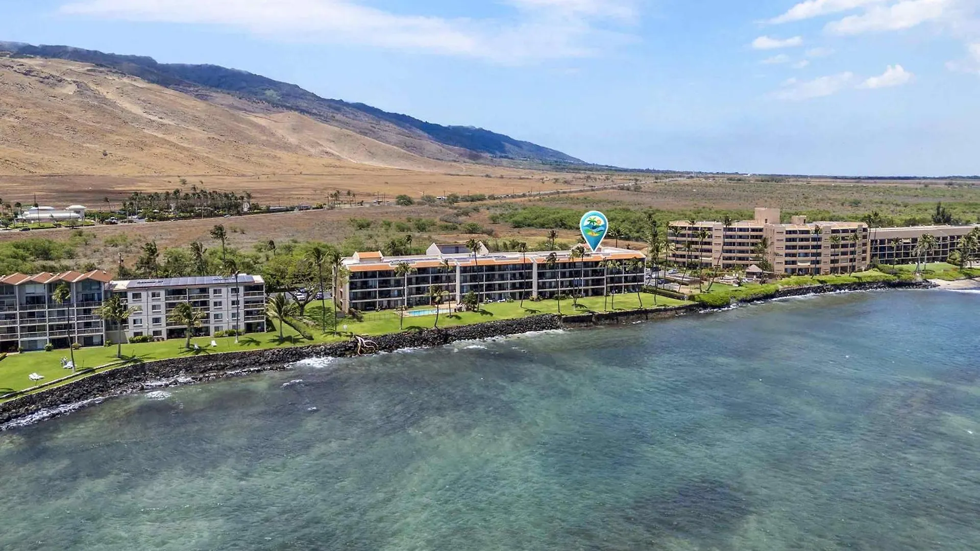 Lauloa 410 - Top Floor, Direct Ocean Front, Stunning Renovation, Wi-Fi, Split Ac Wailuku 0*,  United States