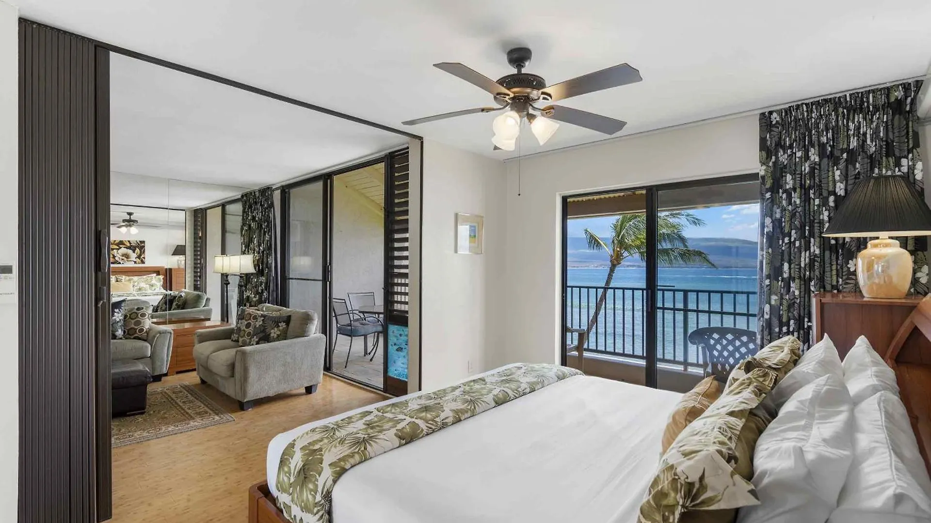 Lauloa 410 - Top Floor, Direct Ocean Front, Stunning Renovation, Wi-Fi, Split Ac Wailuku 0*,