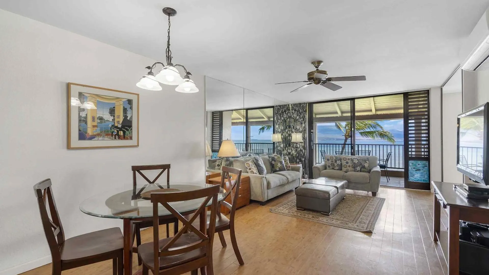 Wailuku Lauloa 410 - Top Floor, Direct Ocean Front, Stunning Renovation, Wi-Fi, Split Ac בית נופש